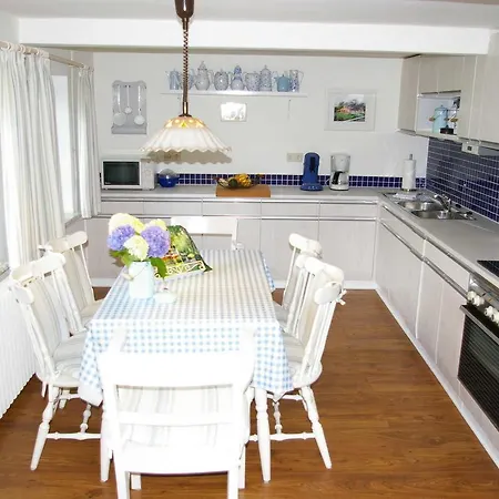 Holiday home Klookris 15 *